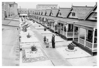 Bungalow Colony, Rockaway, Queens, N.Y. Undated. Bain News Service (Publisher). Library of Congress, Prints & Photographs Online Catalog.