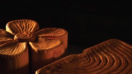 Nik Gelormino, carved wood sculpture