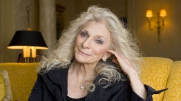 Judy Collins.  Photo by James Vesey