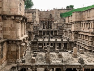 Pillared galleries bracing parallel retaining walls against the thrust of the earth in the Queen's Stepwell, Patan.